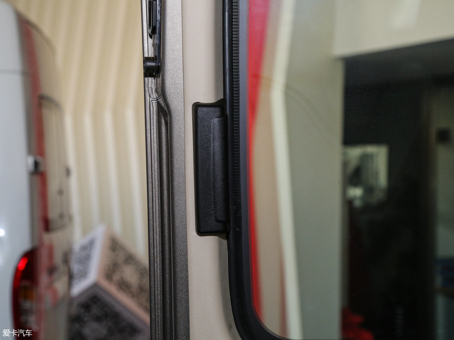 2016ͨMAXUS V80 2.5T AMT̽L(zhng)S15 (gu)IV