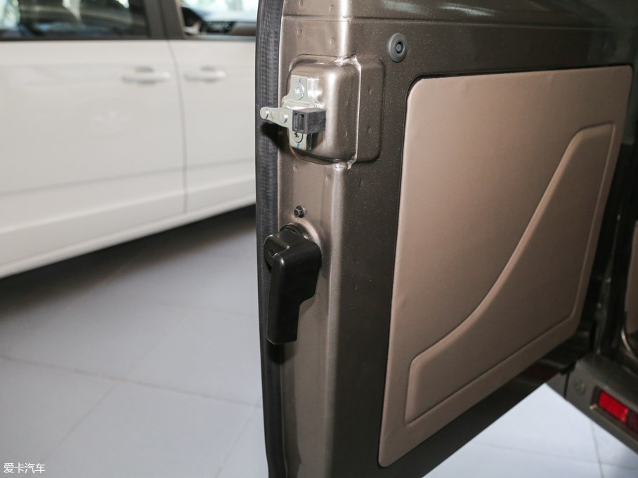 2016ͨMAXUS V80 2.5T AMT̽L(zhng)S15 (gu)IV