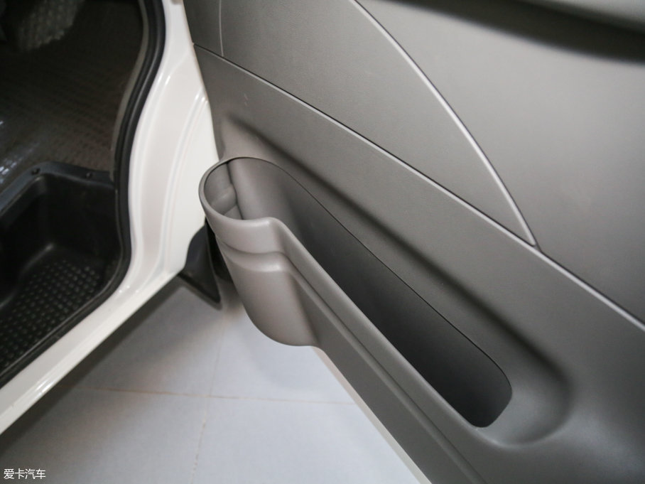 2016ͨMAXUS V80 2.5T AMT\ͨS6 V