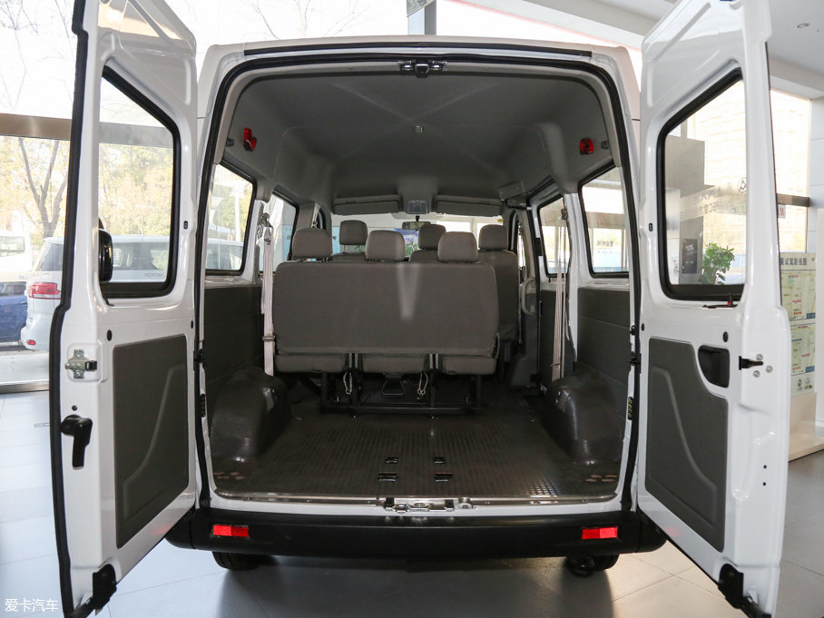 2016ͨMAXUS V80 2.5T AMT\ͨS6 V