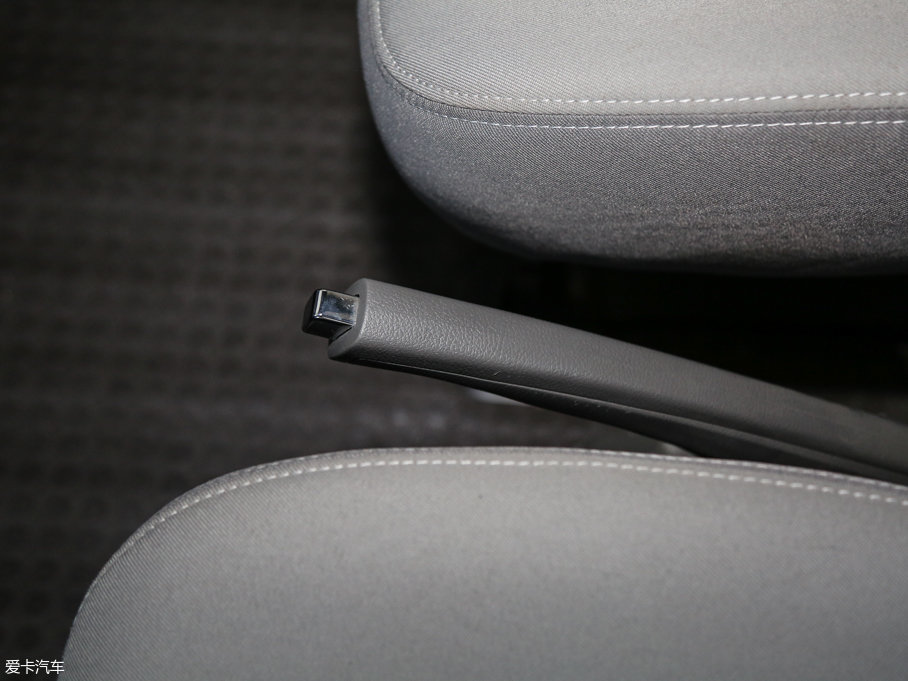 2016ͨMAXUS V80 2.5T AMT\ͨS6 V