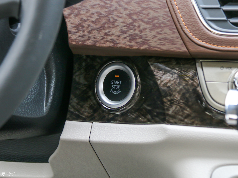 2016ͨMAXUS G10 2.0T ԄŞ