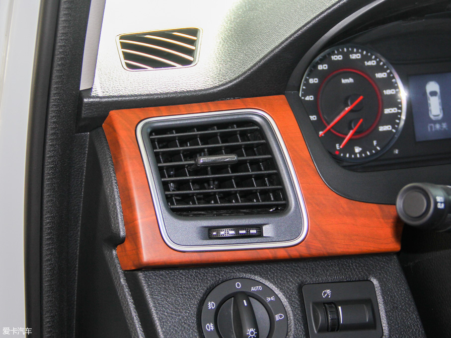 2016ͨMAXUS G10 2.0T Ԅ(dng)