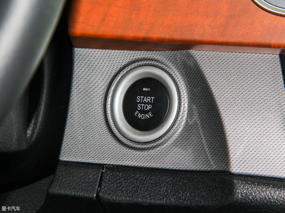 2016ͨMAXUS G10 2.0T Ԅ