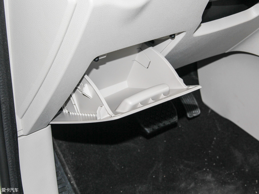 2016ͨMAXUS G10 2.0T ԄӾӢ