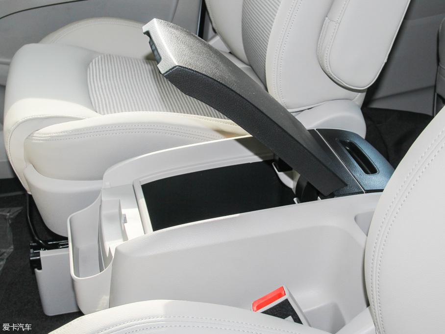 2016ͨMAXUS G10 2.0T ԄӾӢ