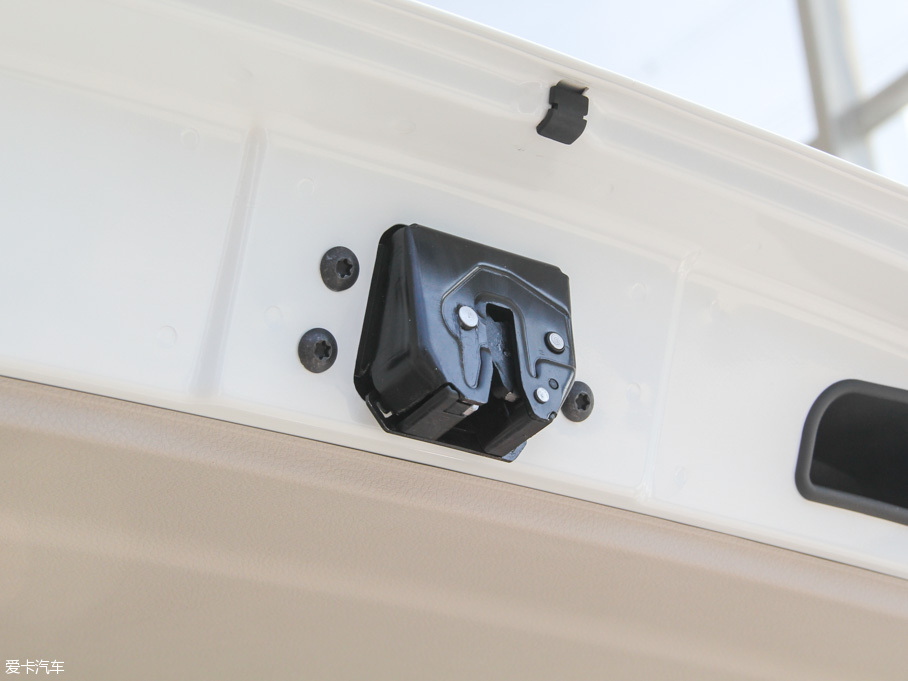 2016ͨMAXUS G10 2.0T ԄӾӢ