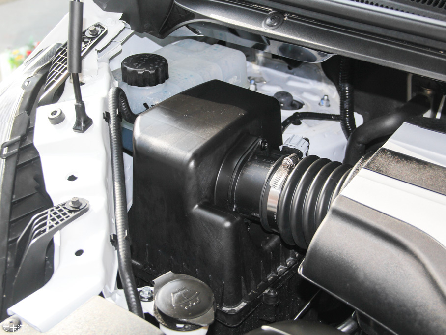 2016ͨMAXUS G10 2.0T Ԅ(dng)Ӣ