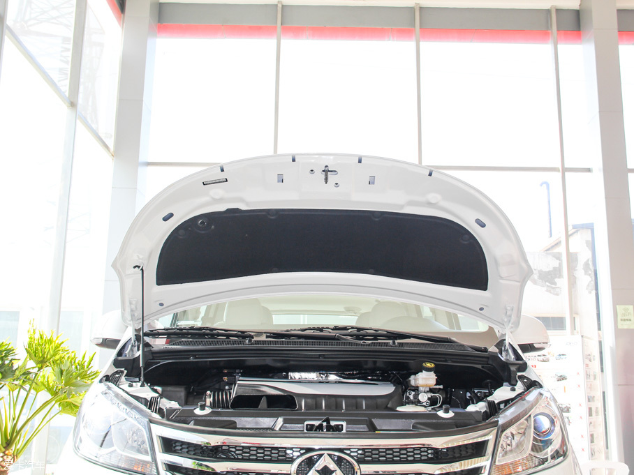 2016ͨMAXUS G10 2.0T Ԅ(dng)Ӣ