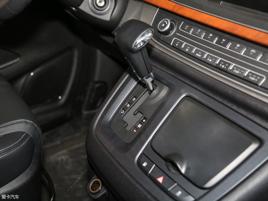 2016ͨMAXUS G10 2.0T Ԅ(dng)