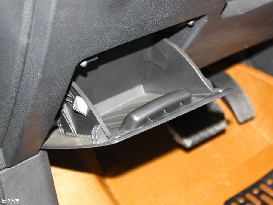 2016ͨMAXUS G10 2.0T Ԅ(dng)Ş