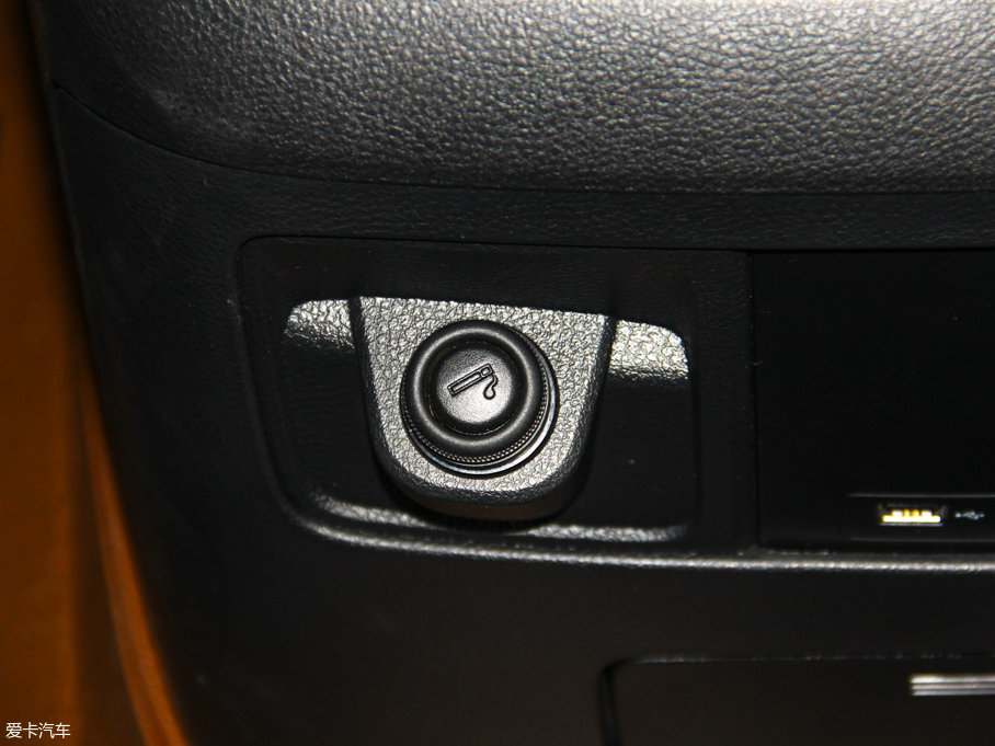 2016ͨMAXUS G10 2.0T ԄŞ