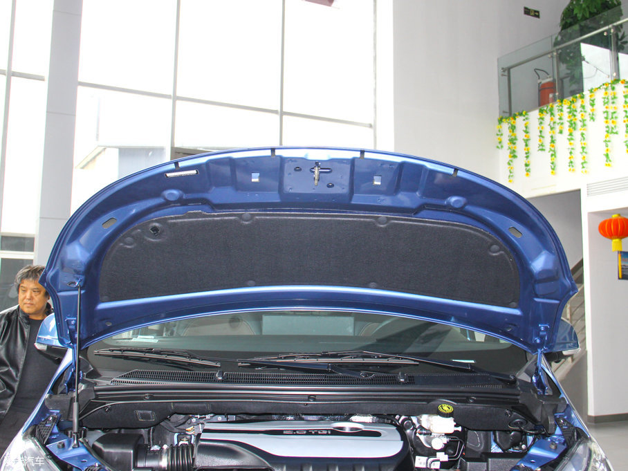 2016ͨMAXUS G10 2.0T ԄŞ