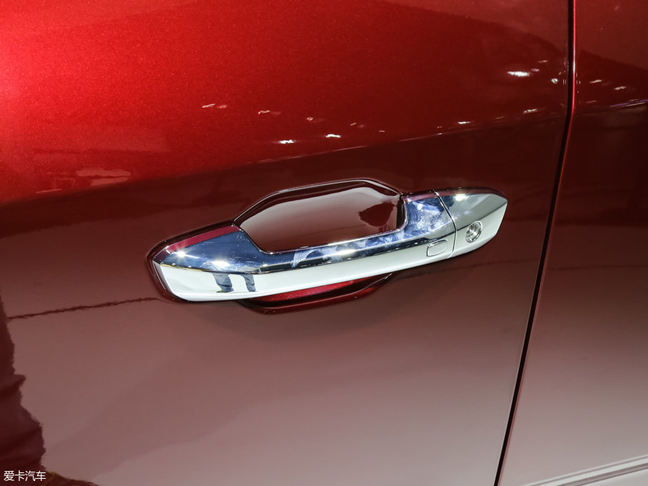 2017ͨMAXUS T60 2.8T Ԅ(q)ߵױPŞ͘ˎ  V