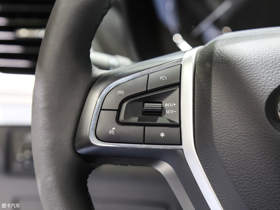 2017ͨMAXUS T60 2.8T ԄߵױPŞ͘ˎ  V