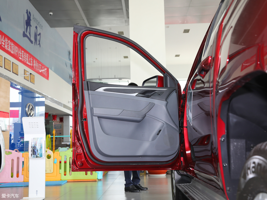 2017ͨMAXUS T60 2.0T ԄӃߵױP͘ˎ 