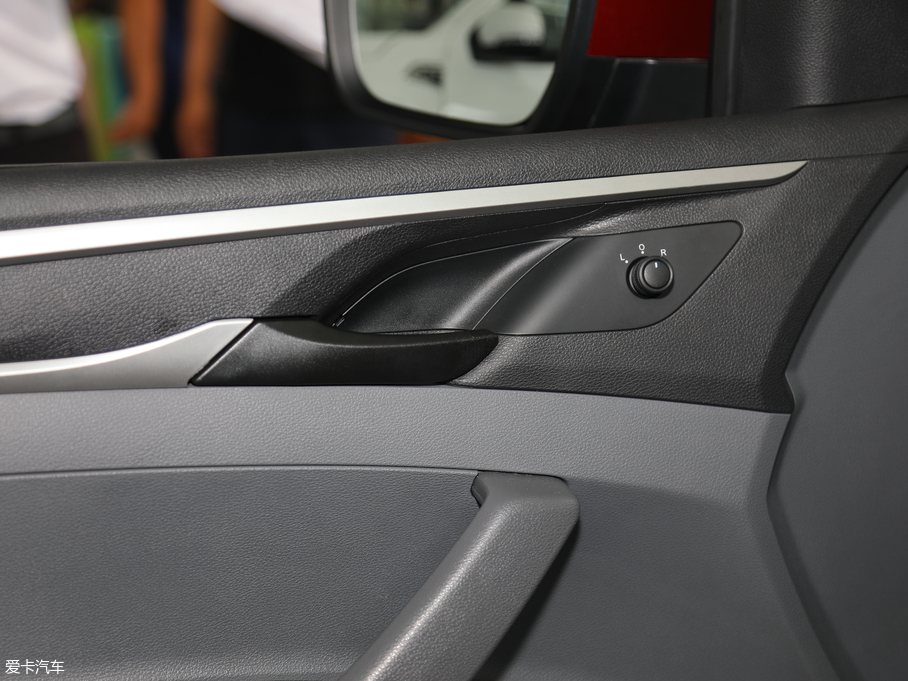 2017ͨMAXUS T60 2.0T Ԅ(dng)(q)ߵױP͘(bio) 