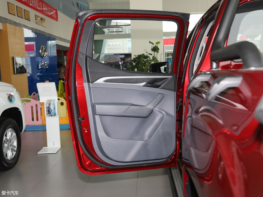 2017ͨMAXUS T60 2.0T ԄӃߵױP͘ˎ 