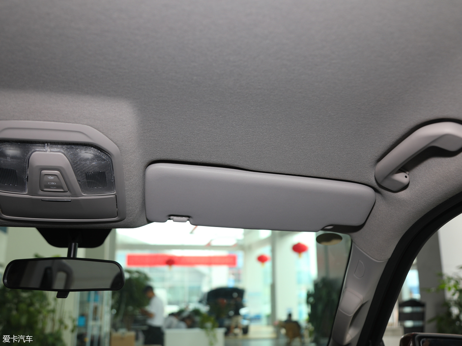 2017ͨMAXUS T60 2.0T ԄӃ(q)ߵױP͘(bio) 