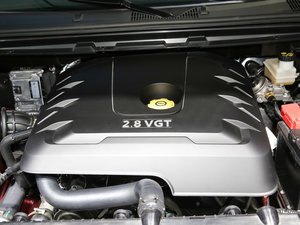 2017款2.8T 自动四驱高底盘旗舰型标厢 柴油 国V 其它