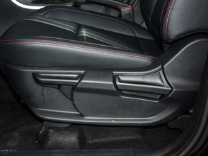 20172.8T ԄߵױPӢL  V {{