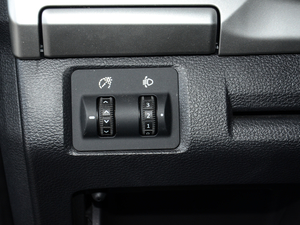 20172.8T ԄߵױPӢL  V п؅^