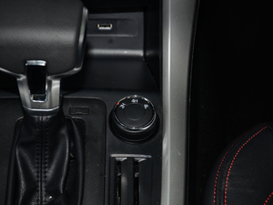 20172.8T Ԅ(q)ߵױPӢL  V п؅^(q)