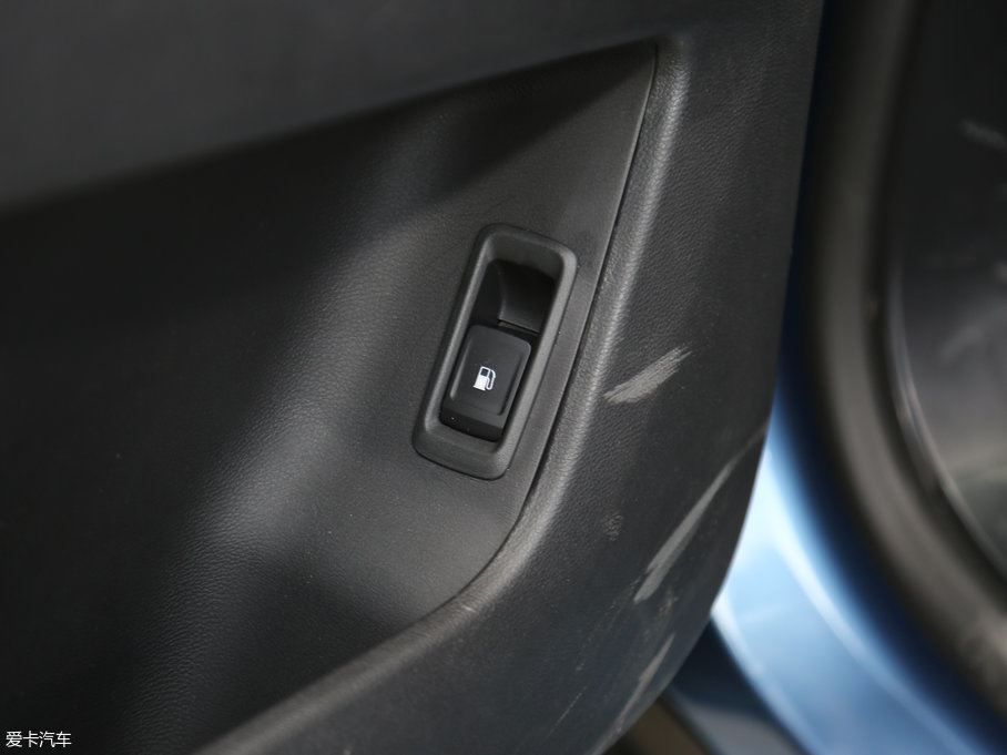 2017��������ͨMAXUS D90 2.0T �Ԅ���� ���O��