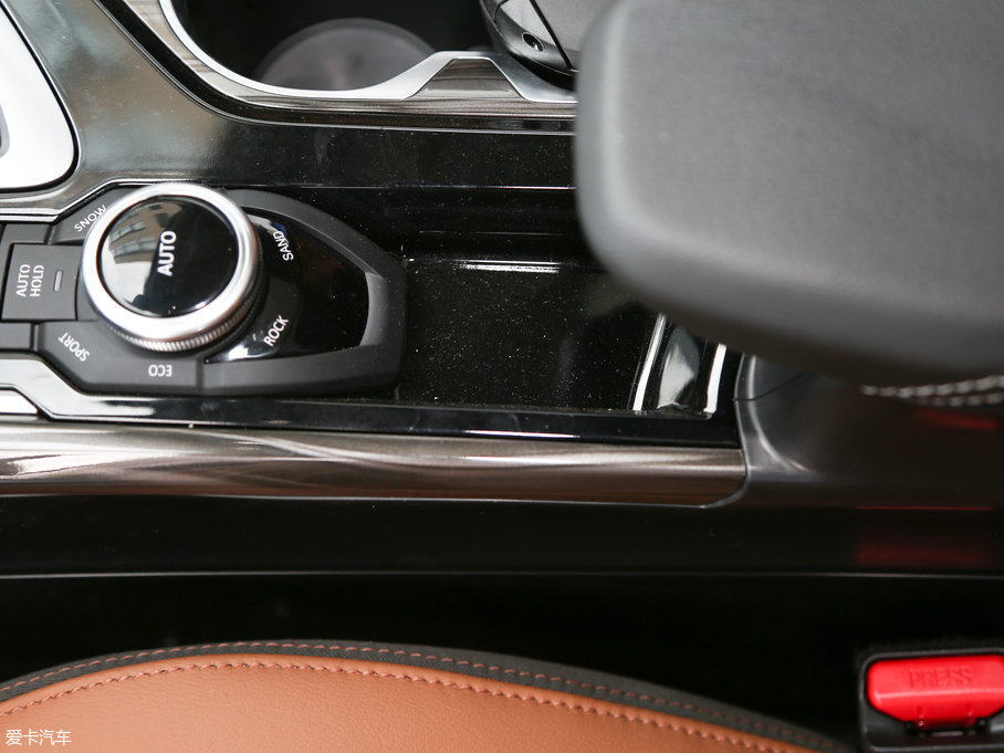 2017��������ͨMAXUS D90 2.0T �Ԅ���� ���O��