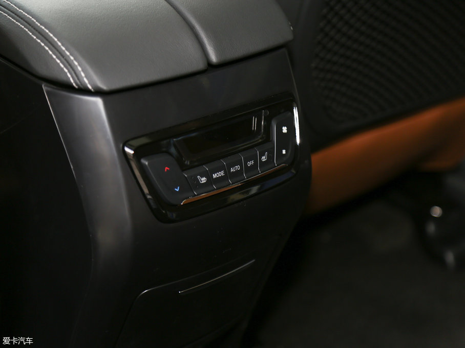 2017��������ͨMAXUS D90 2.0T �Ԅ���� ���O��