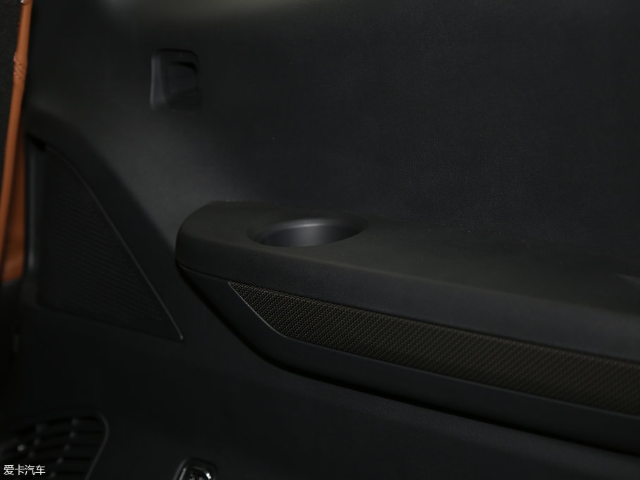 2017��������ͨMAXUS D90 2.0T �Ԅ����(q��) ���O��