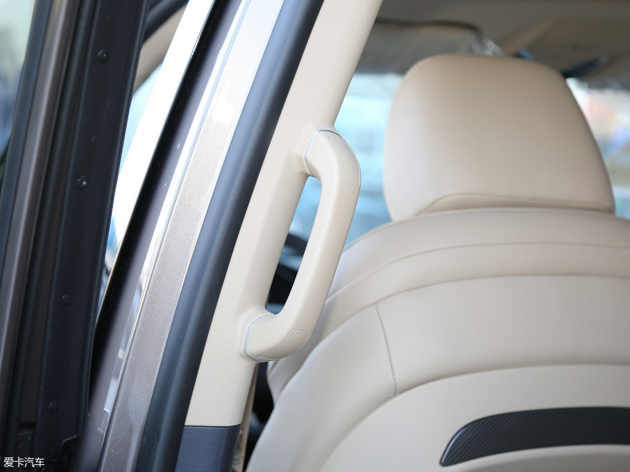 2017��������ͨMAXUS D90 2.0T �Ԅ���� ���O��