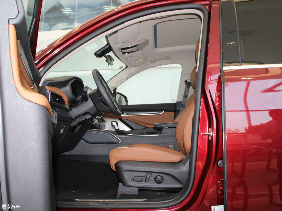 2017��������ͨMAXUS D90 2.0T �ԄӺ�� ������