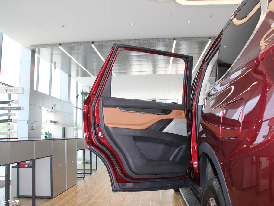 2017��������ͨMAXUS D90 2.0T �ԄӺ�� ������