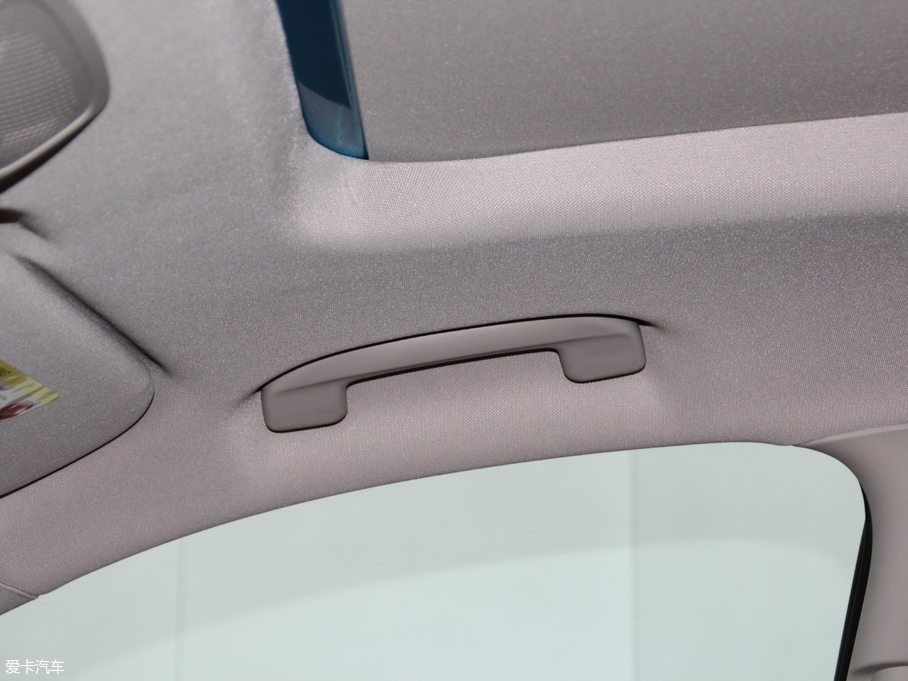 2017��������ͨMAXUS D90 2.0T �ԄӺ�� ������