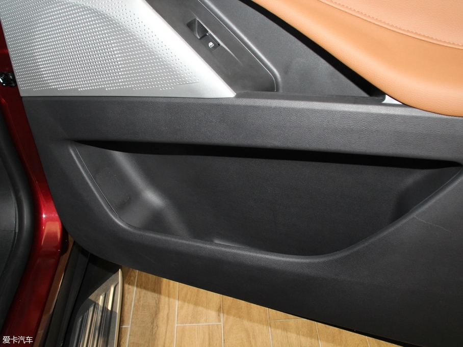 2017��������ͨMAXUS D90 2.0T �Ԅ�(d��ng)���(q��) ������