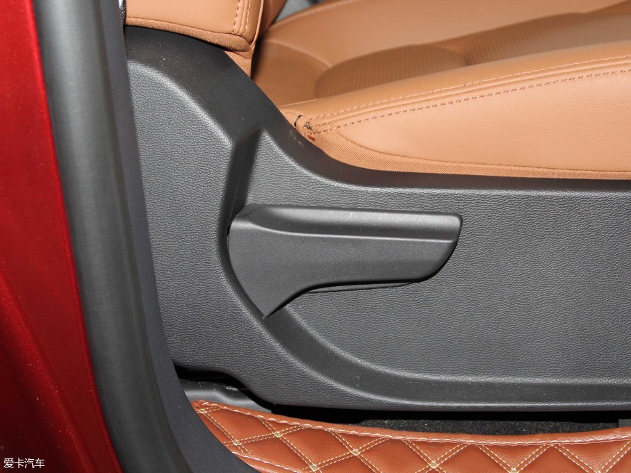 2017��������ͨMAXUS D90 2.0T �ԄӺ�� ������