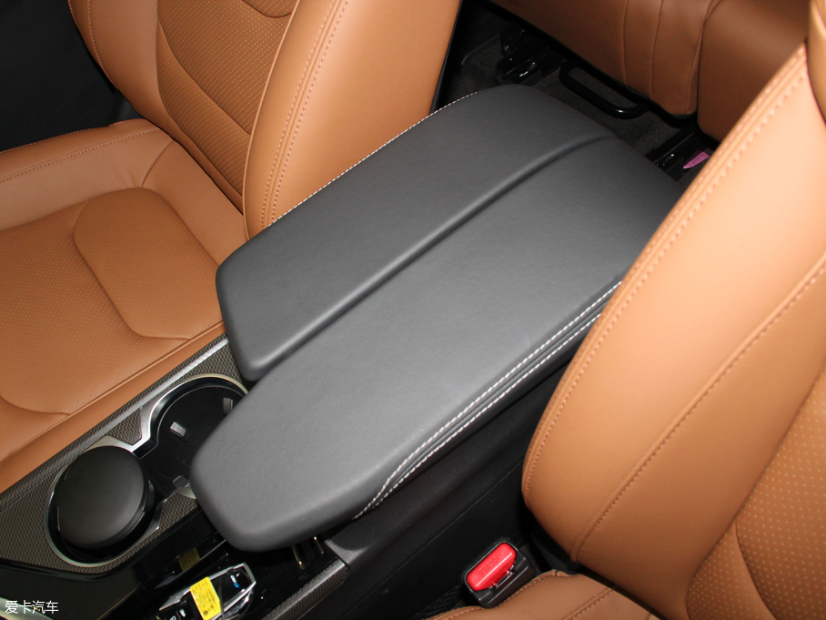 2017��������ͨMAXUS D90 2.0T �ԄӺ�� ������