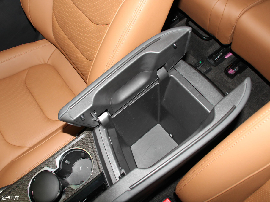 2017��������ͨMAXUS D90 2.0T �ԄӺ�� ������