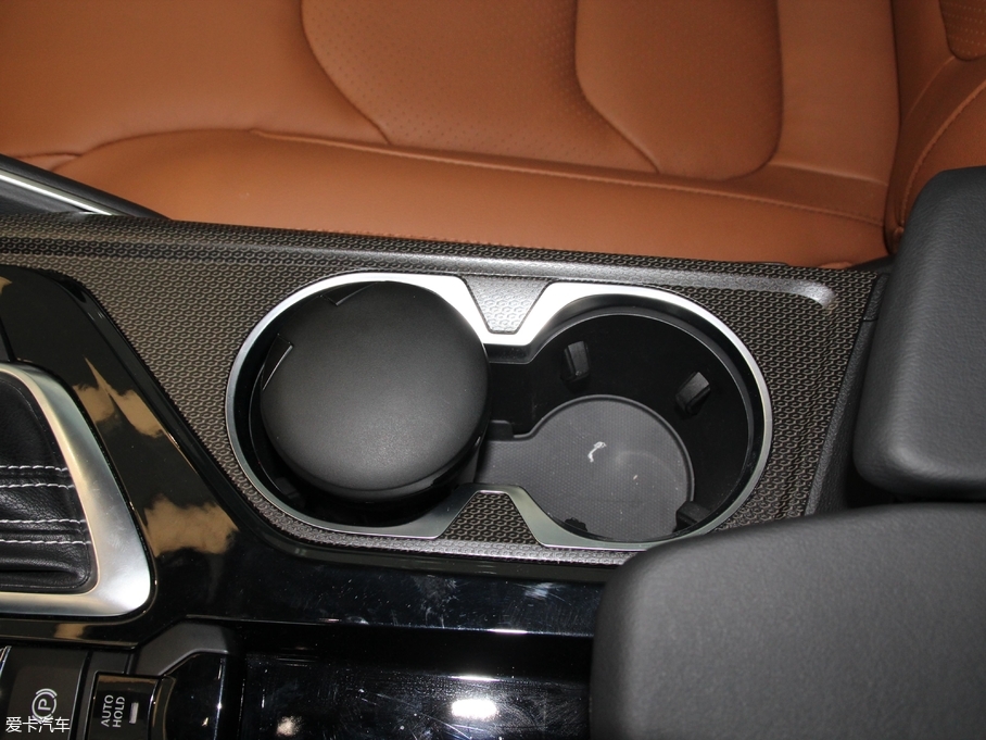 2017��������ͨMAXUS D90 2.0T �ԄӺ�� ������