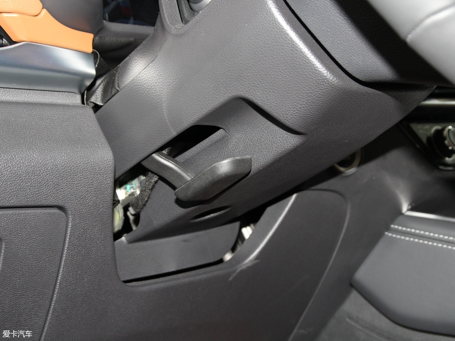 2017��������ͨMAXUS D90 2.0T �ԄӺ�� ������