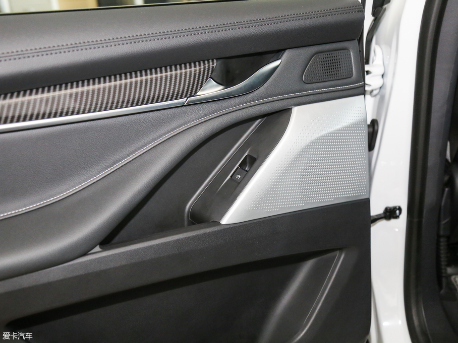 2017��������ͨMAXUS D90 2.0T �Ԅ���� ������