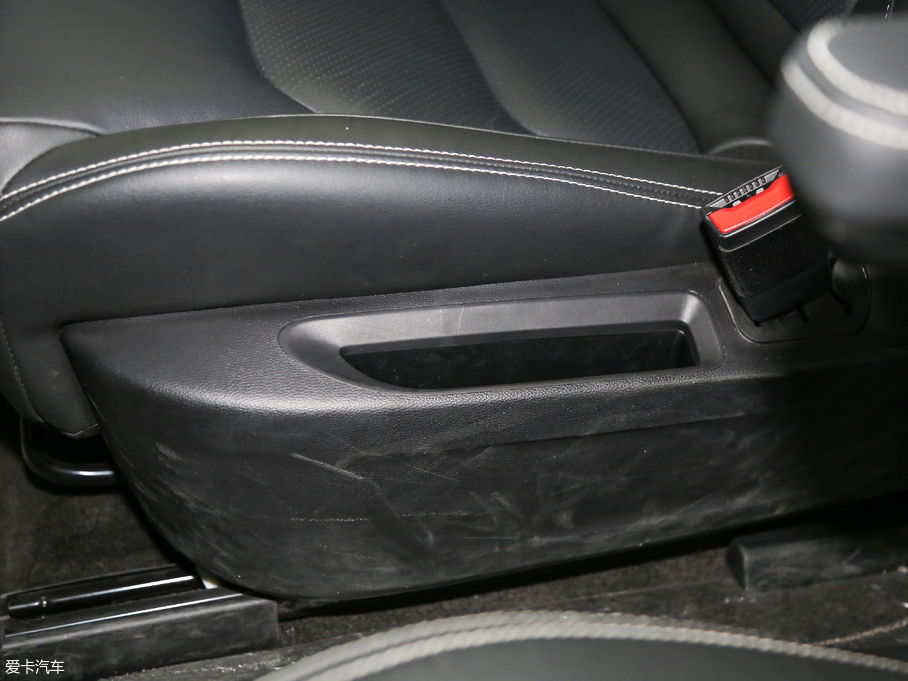 2017��������ͨMAXUS D90 2.0T �Ԅ���� ������