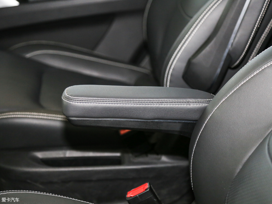 2017��������ͨMAXUS D90 2.0T �Ԅ���� ������