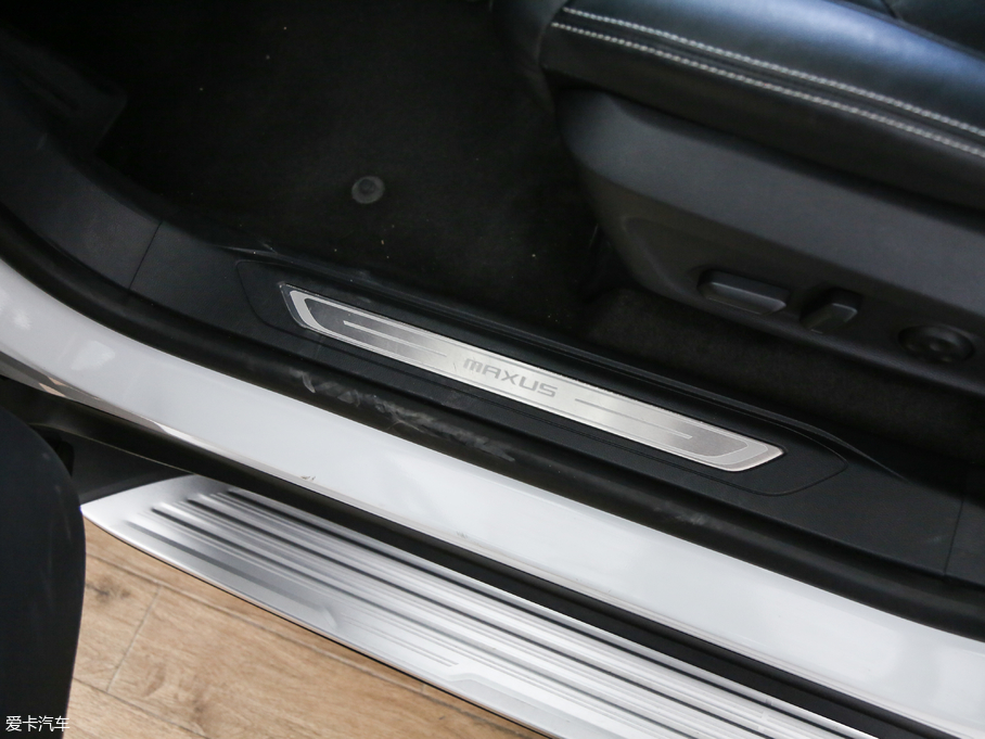 2017��������ͨMAXUS D90 2.0T �Ԅ���� ������