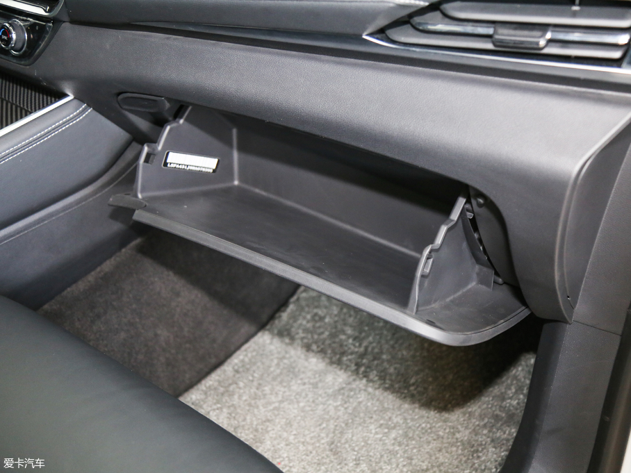 2017��������ͨMAXUS D90 2.0T �Ԅ����(q��) ������