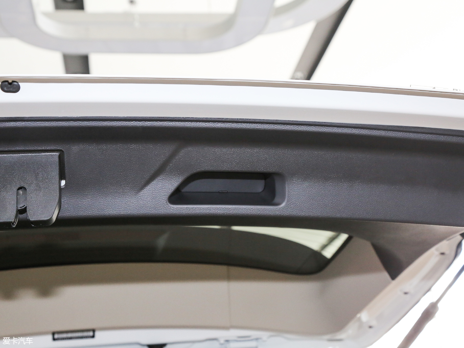 2017��������ͨMAXUS D90 2.0T �Ԅ�(d��ng)���(q��) ������