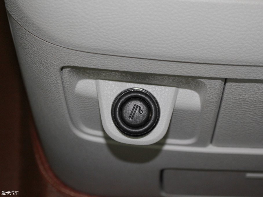 2018ͨMAXUS G10 PLUS 2.0T ԄӺA