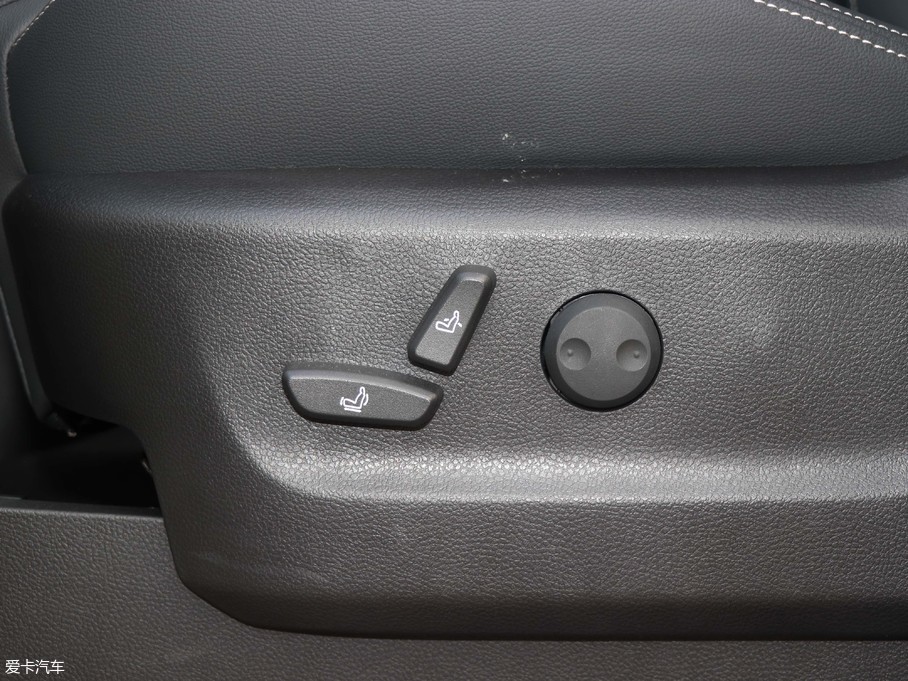 2018ͨMAXUS G10 PLUS 2.0T ԄӾӢ V