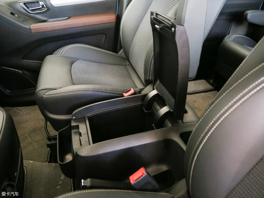 2018ͨMAXUS G10 PLUS 2.0T ԄӾӢ V